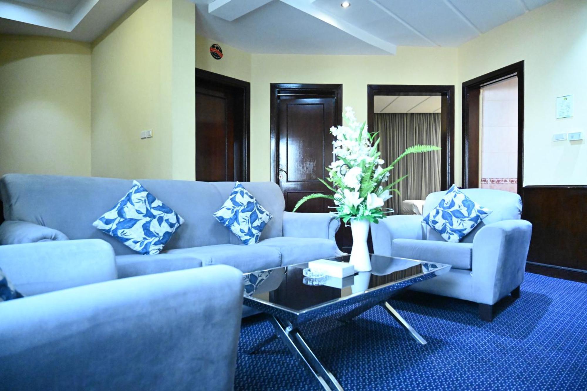 Al Dawhatin Furnished Units Appart hôtel Djeddah